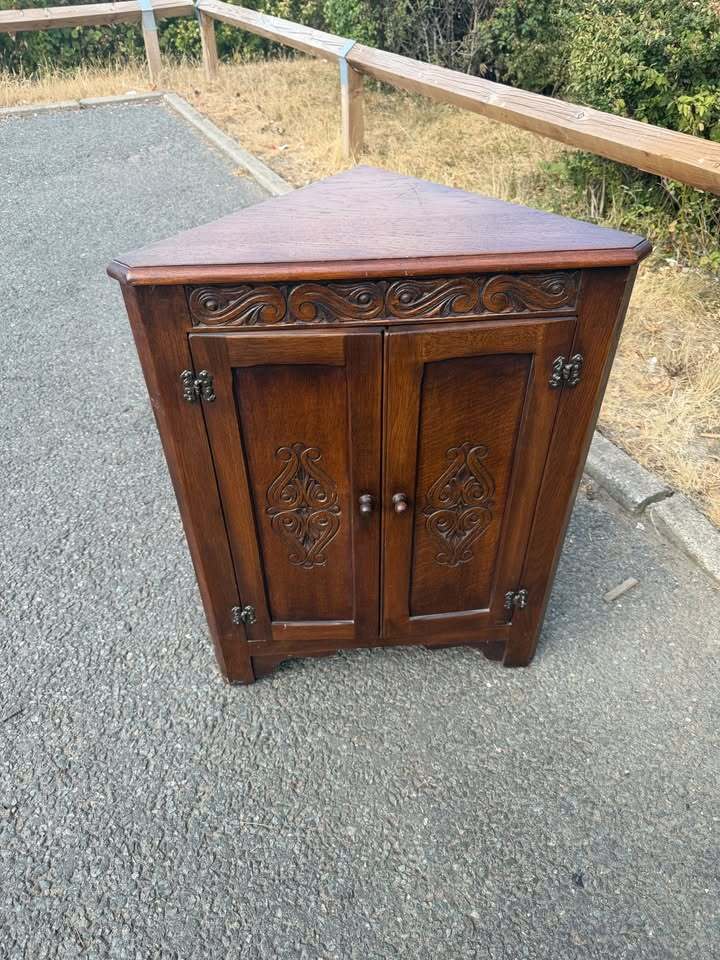 Solid Oak Hallmark Corner Cabinet Cupboard