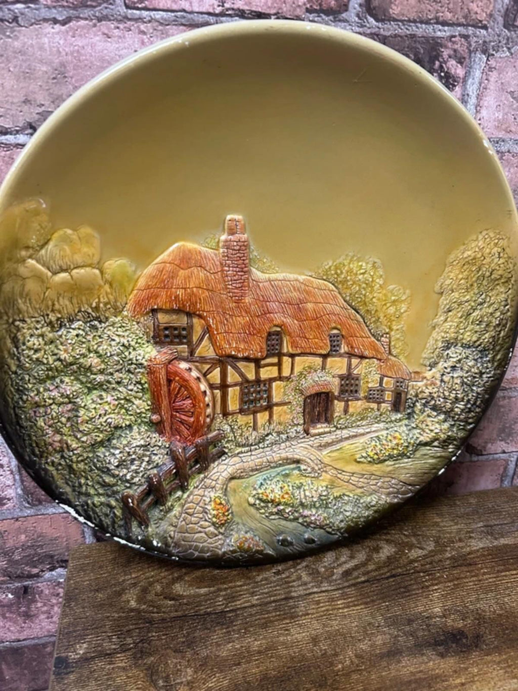 Shellcraft Blackpool 50's/60's Decorative Plate