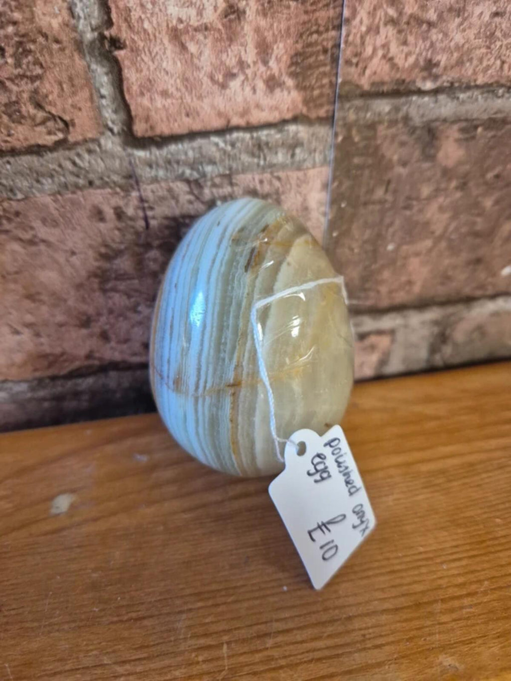 Polished onyx egg
