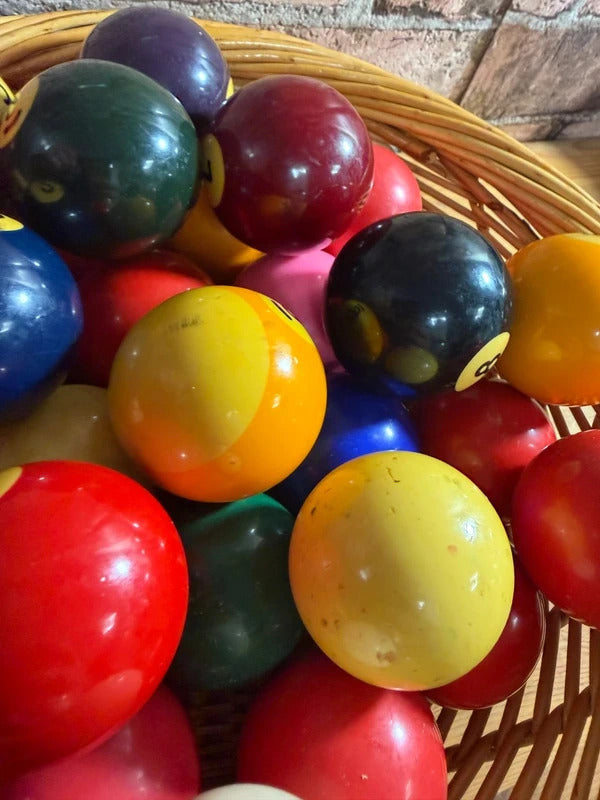 Bundle of Vintage Pool/Snooker Balls