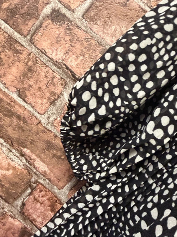 JD Williams Black and White Dress - Size 22