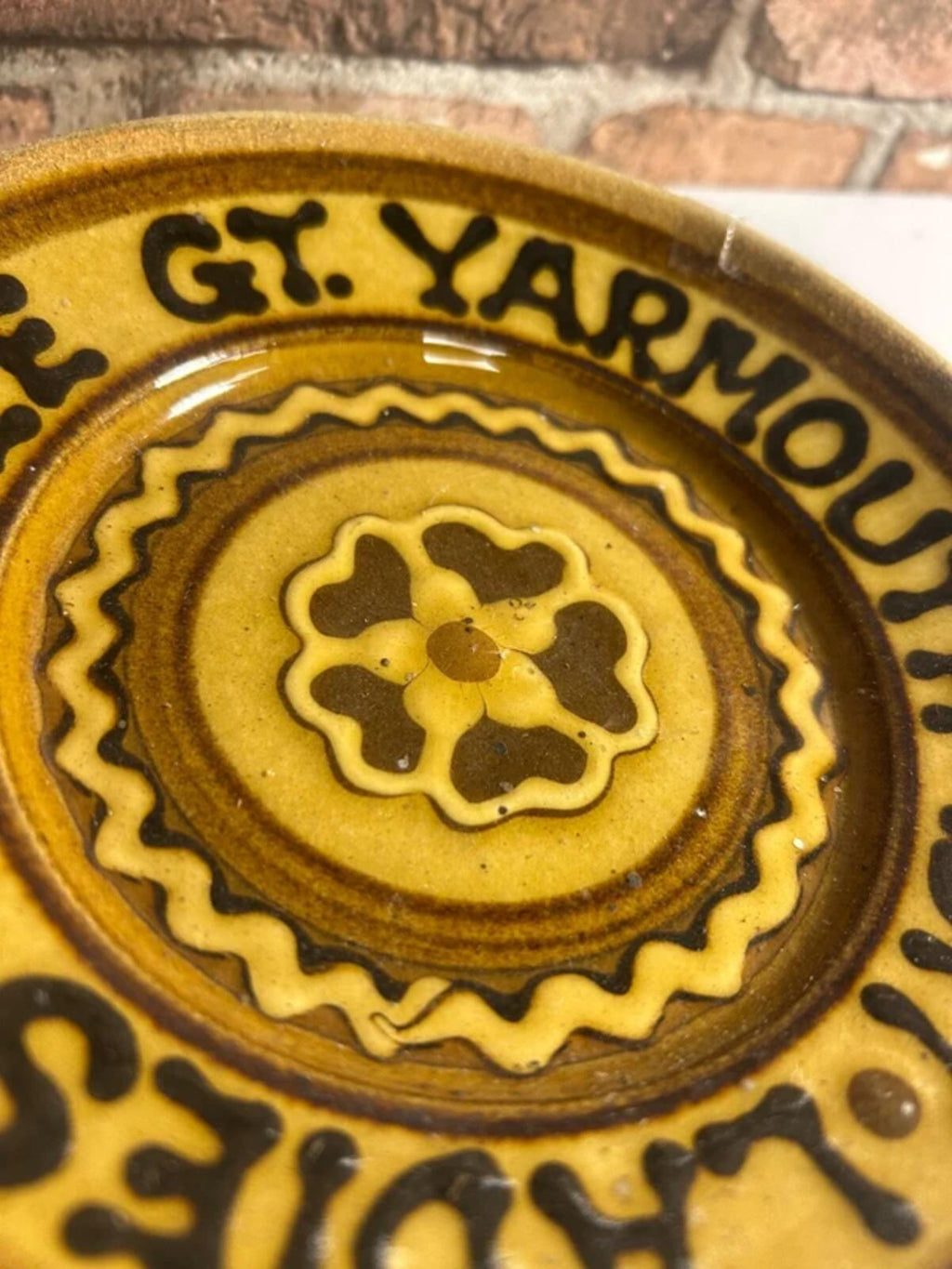 Great Yarmouth Pottery Plate