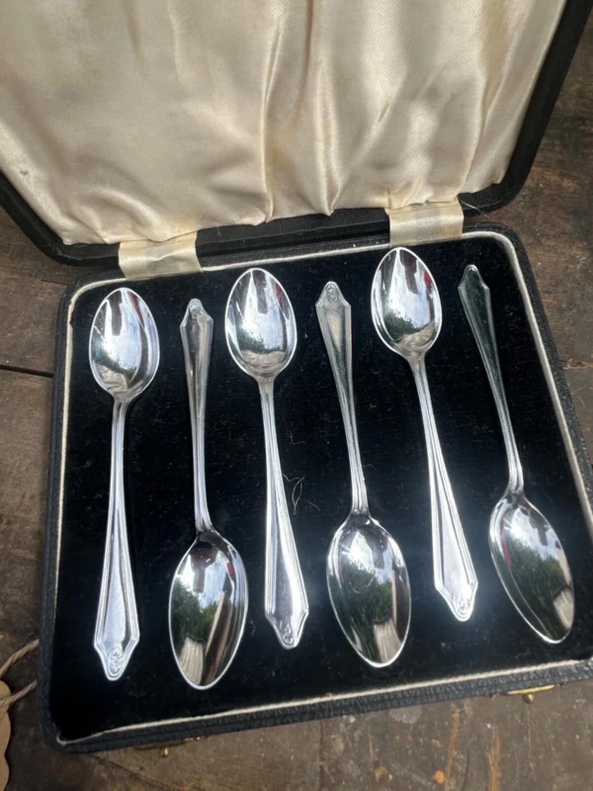 Vintage Teaspoons in Original Boxes