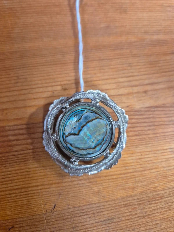 Exquisite brooch