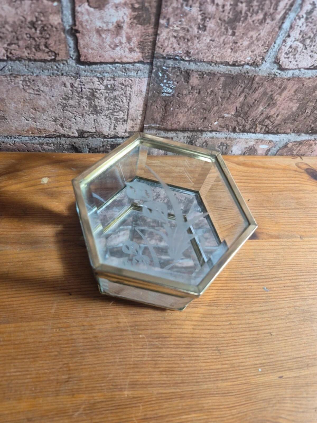 Vintage octagonal etched glass box