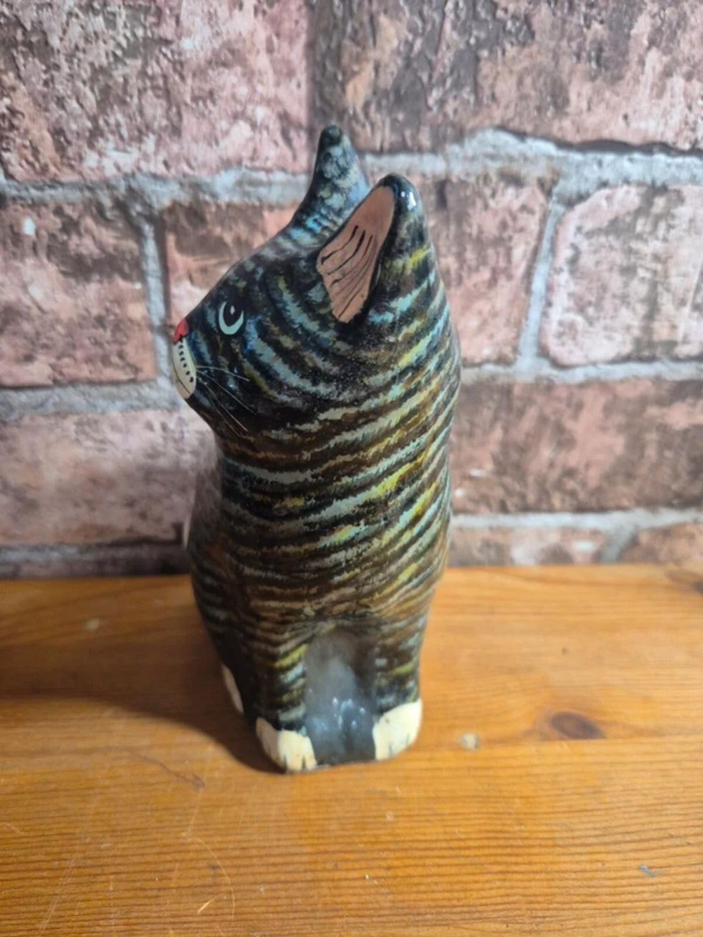 Kashmir Indian cat figure