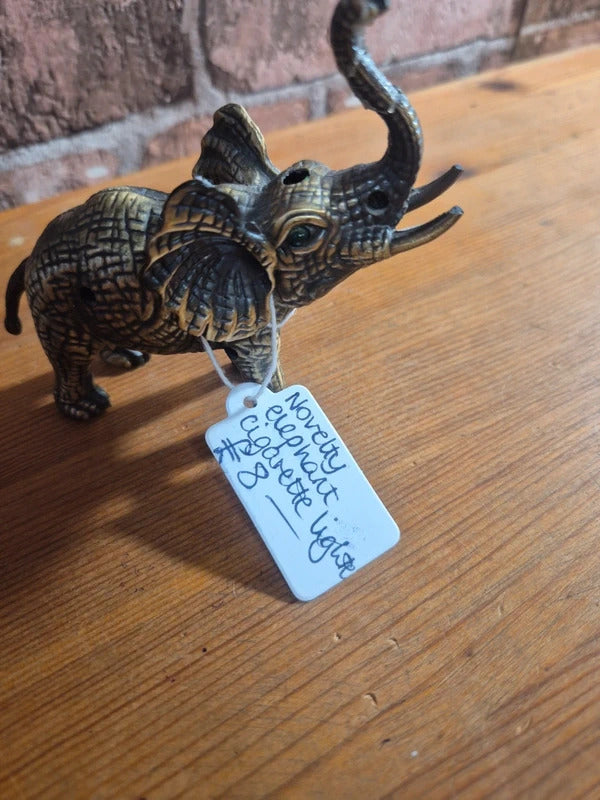 Novelty elephant lighter