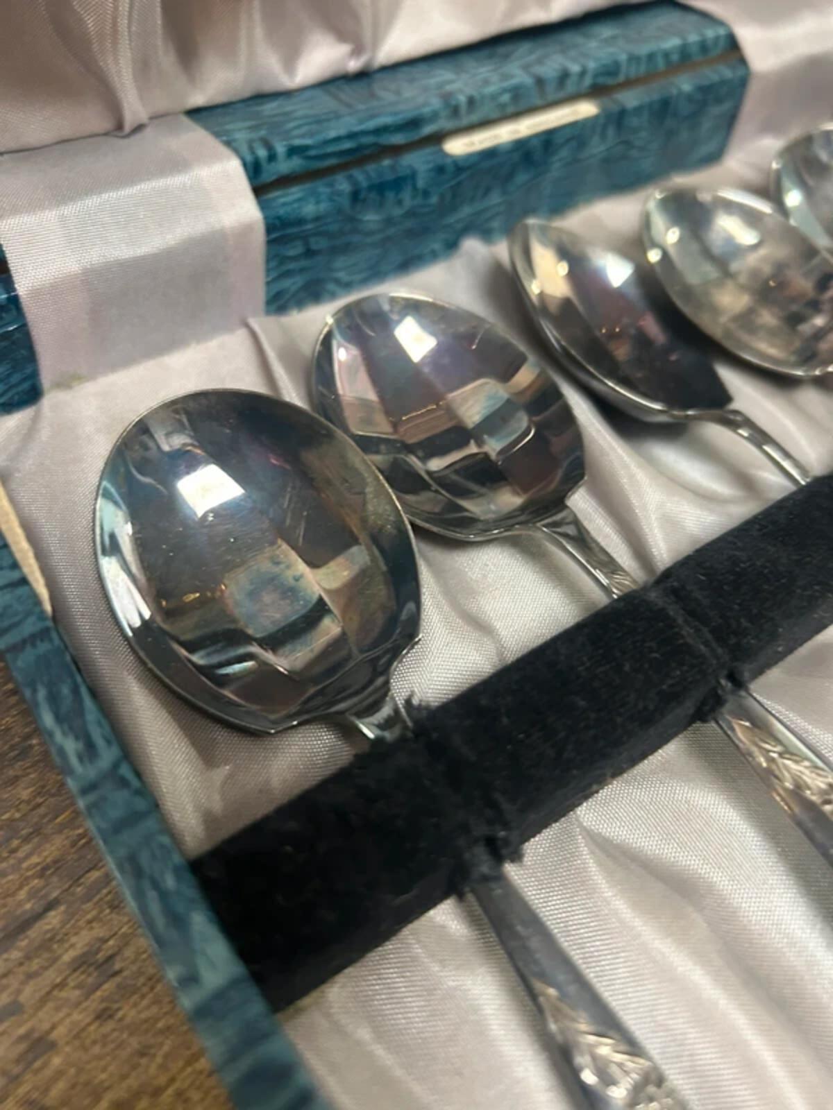 Vintage Made in England Spoon Set
