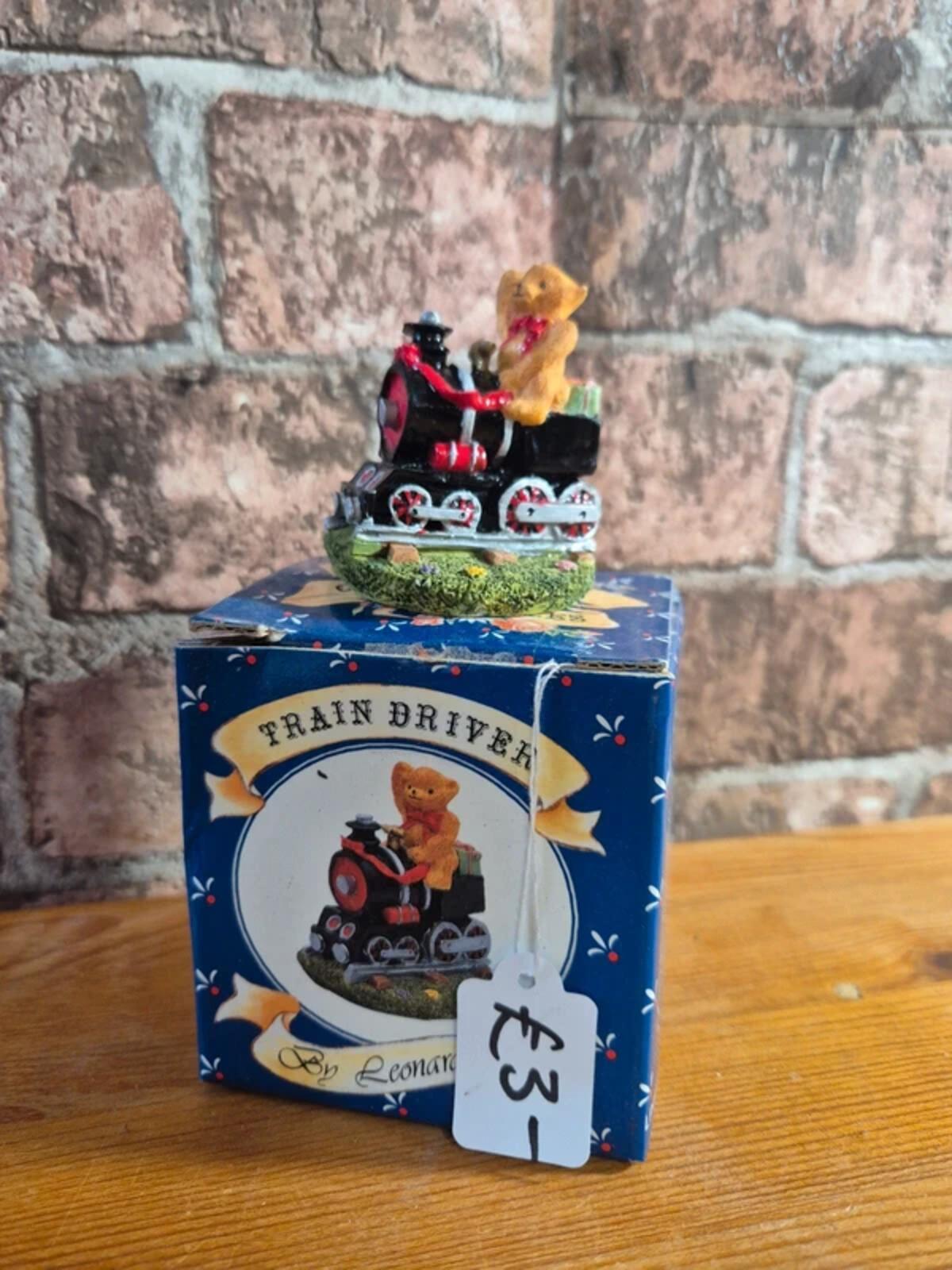 Vintage Leonardo Teddy in Train Ornament