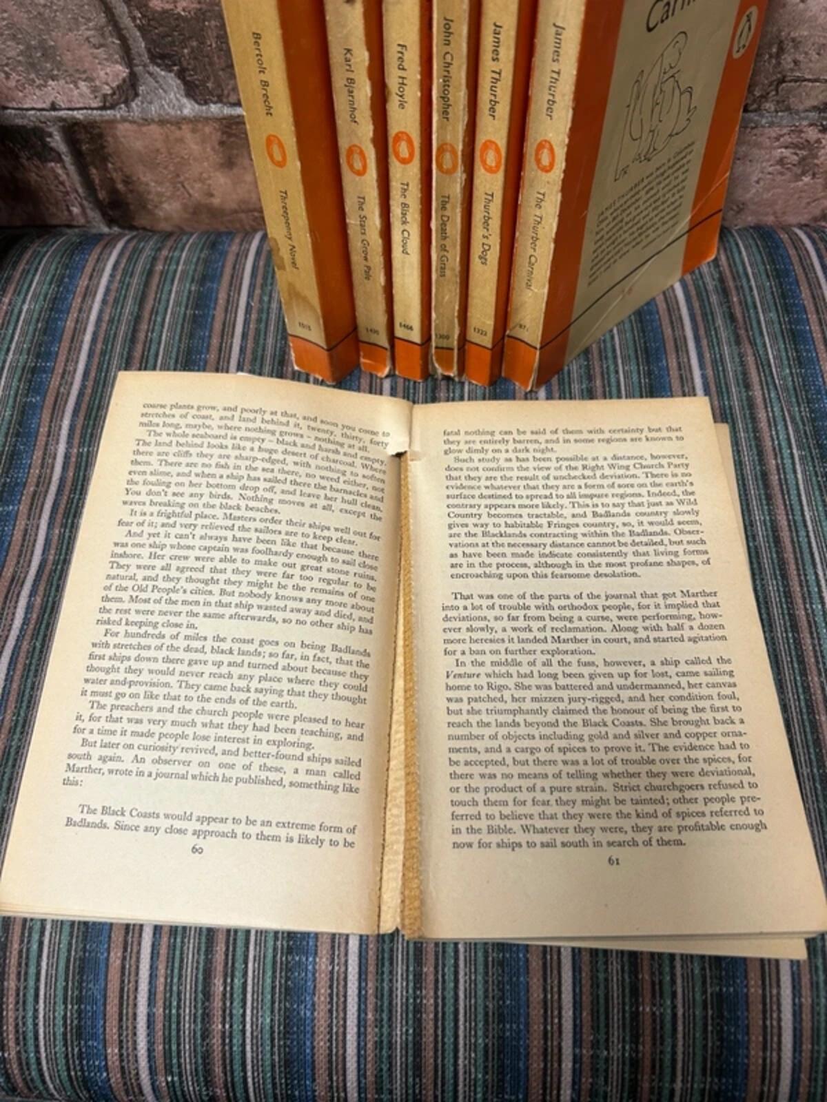 Vintage Penguin Books x 7
