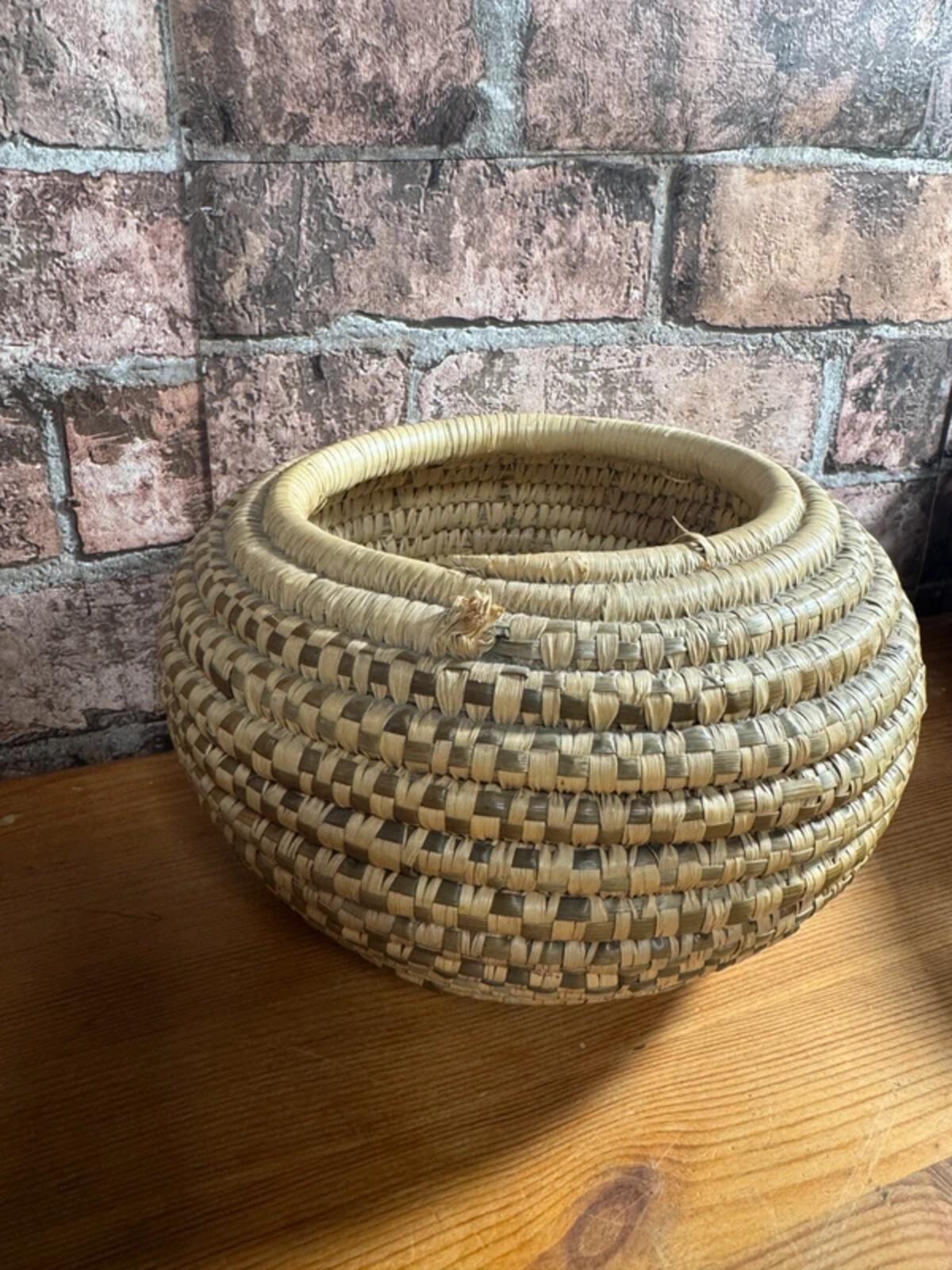 Vintage Wicker Round Basket
