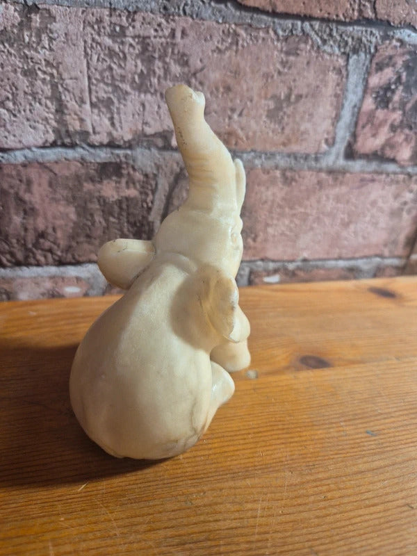 Onyx elephant figure