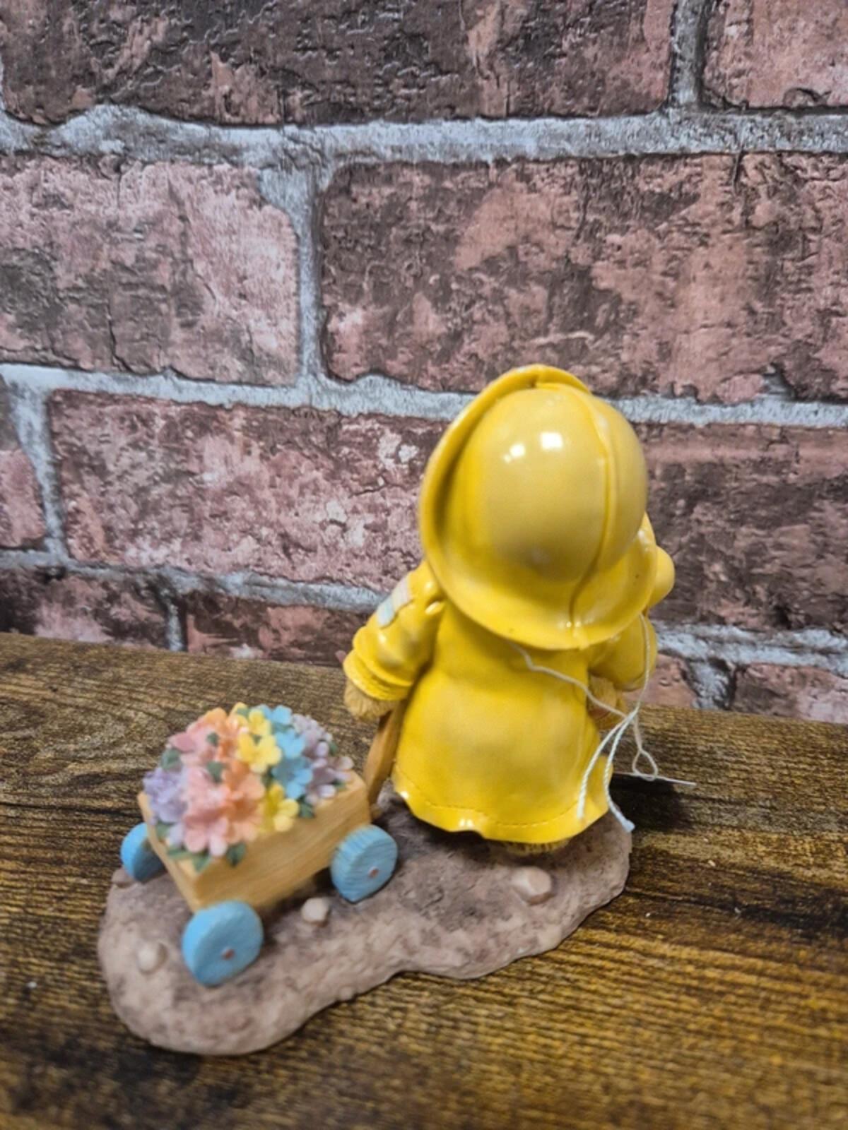 Cherished teddies - plant a rainbow