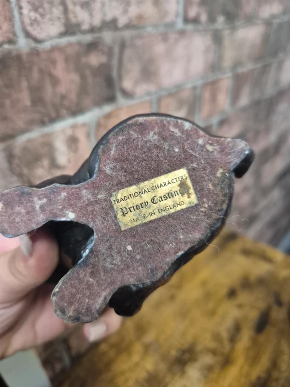 Priory Castings dog figure