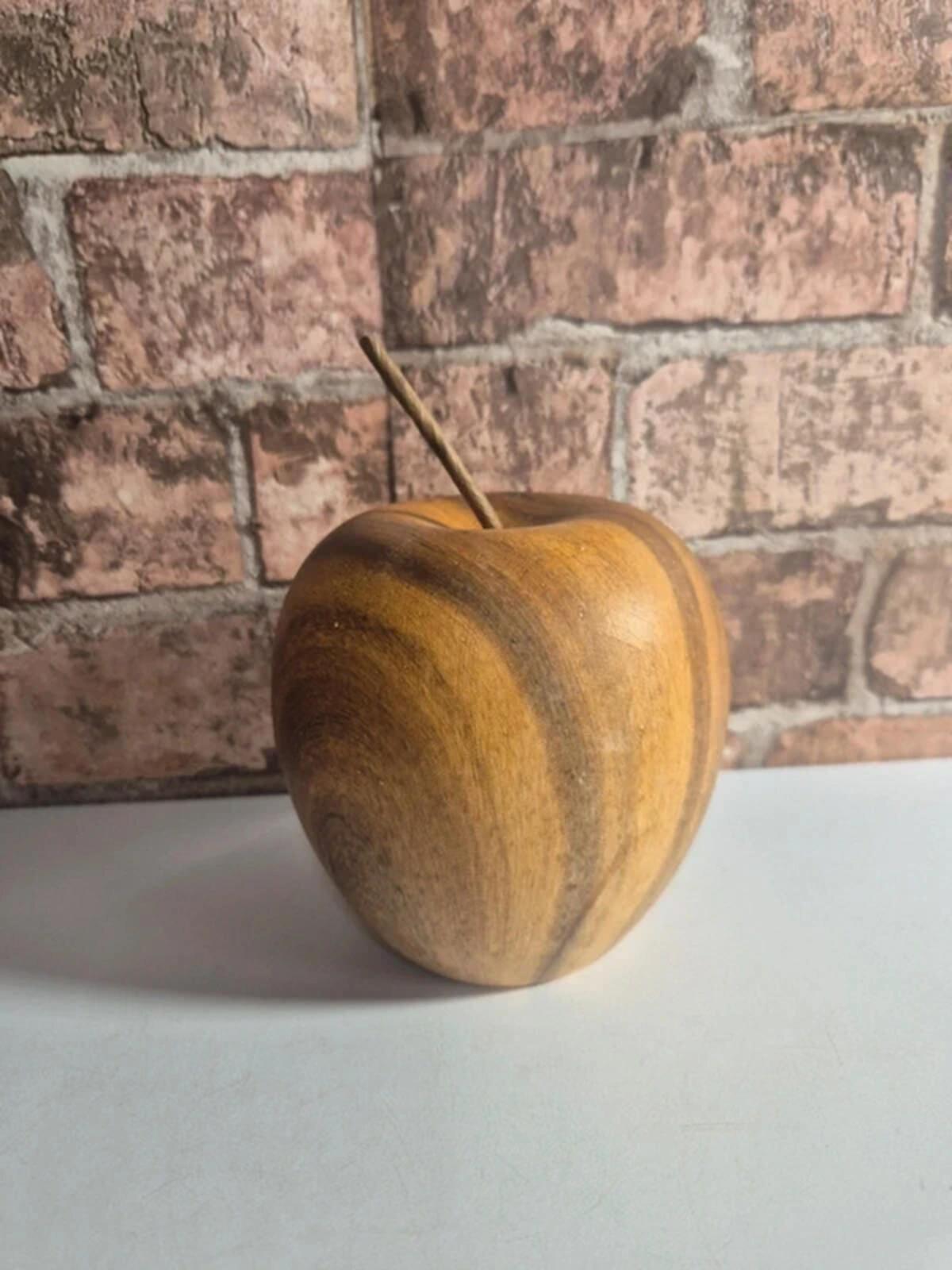 Ceramic Wood Effect Apple