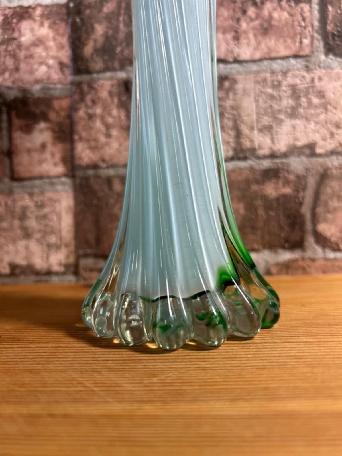 1920's Pontil Vintage Vase