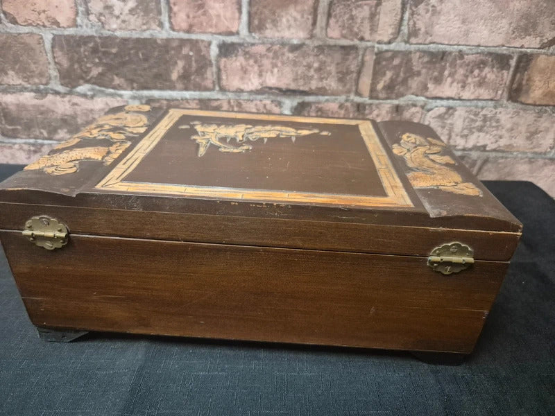 Vintage carved chinese jewellery box