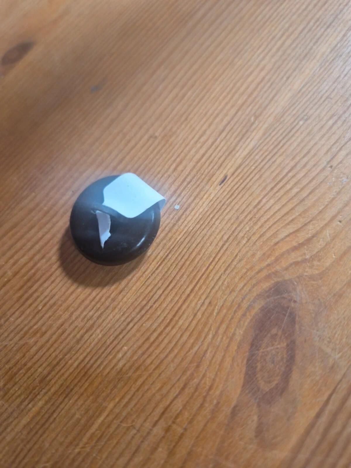 British Civil Defence Corps button - "CD".