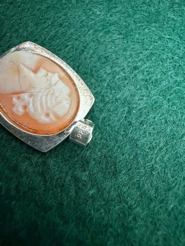 Sterling Silver Vintage Cameo Pendant