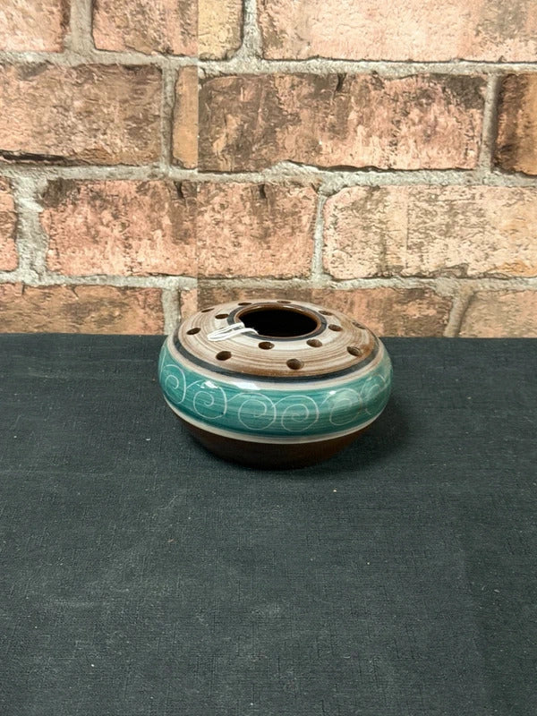 Jersey Pottery Pot