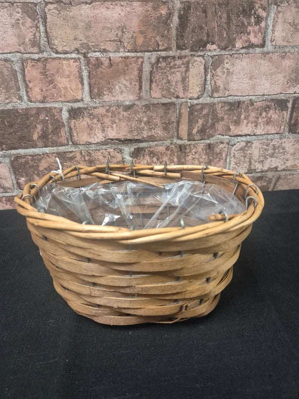 Lined wicker basket