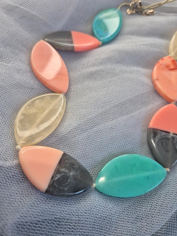 Oval beads necklace