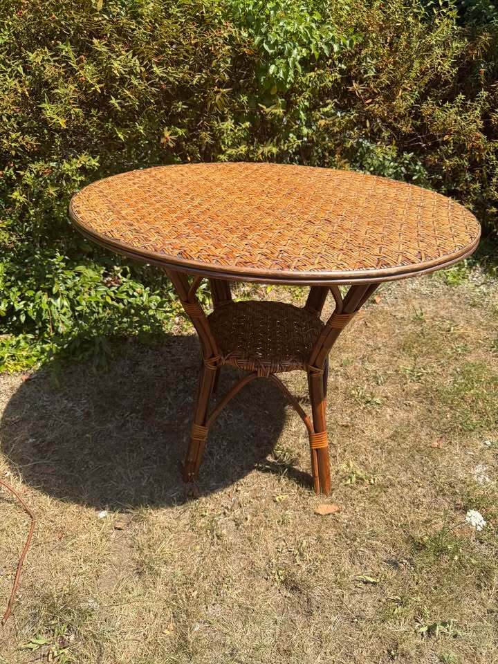 Mid Century Bamboo and Wood Round Dining Table