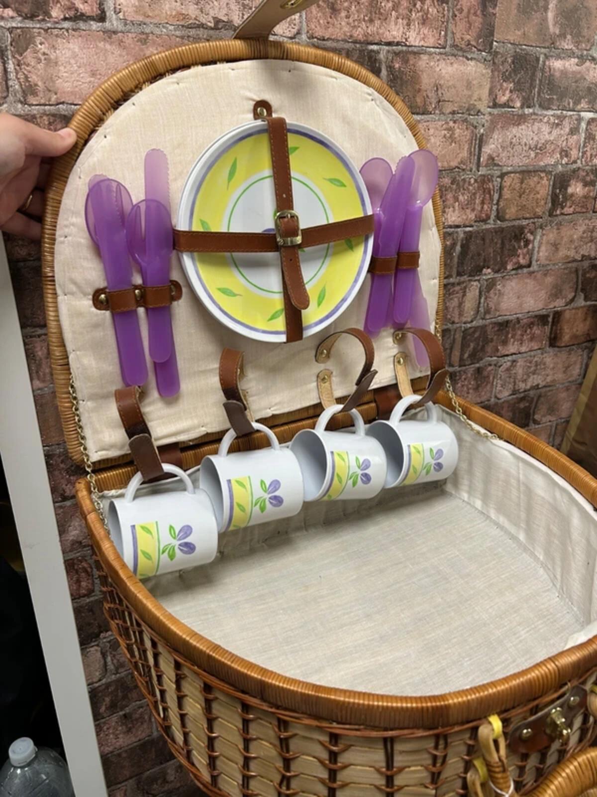 Picnic Basket Hamper Set