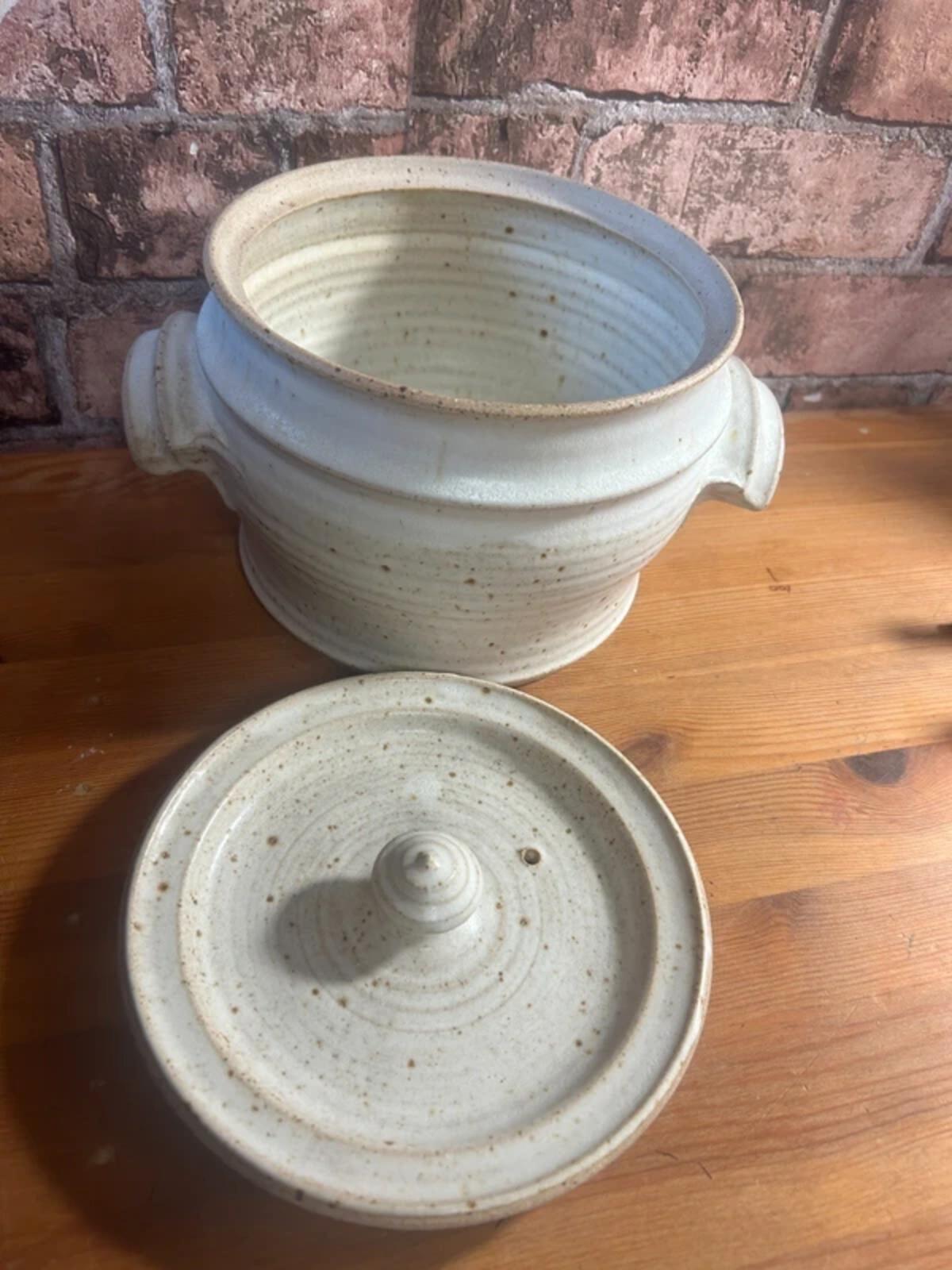 Stoneware Cream Casserole/Serving Dish with Lid