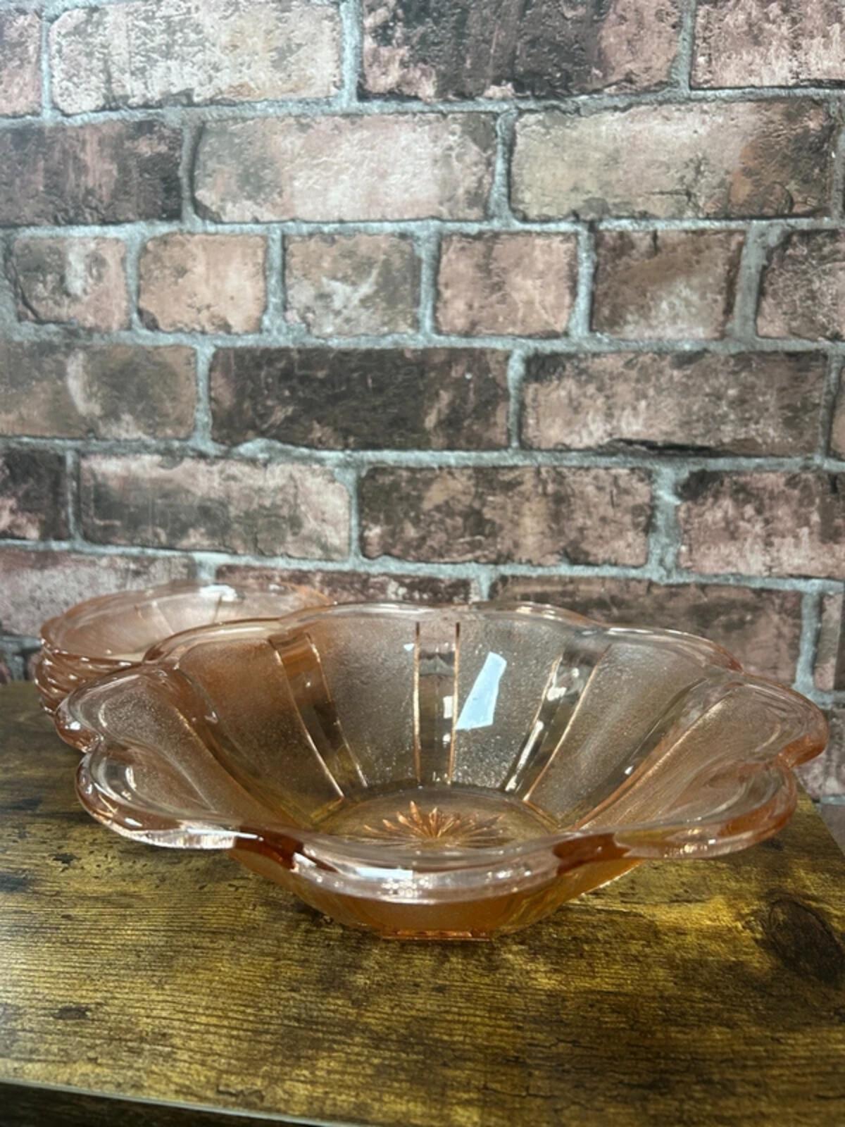 Vintage Carnival Glass Daisy Bowl and 5 Side Plates