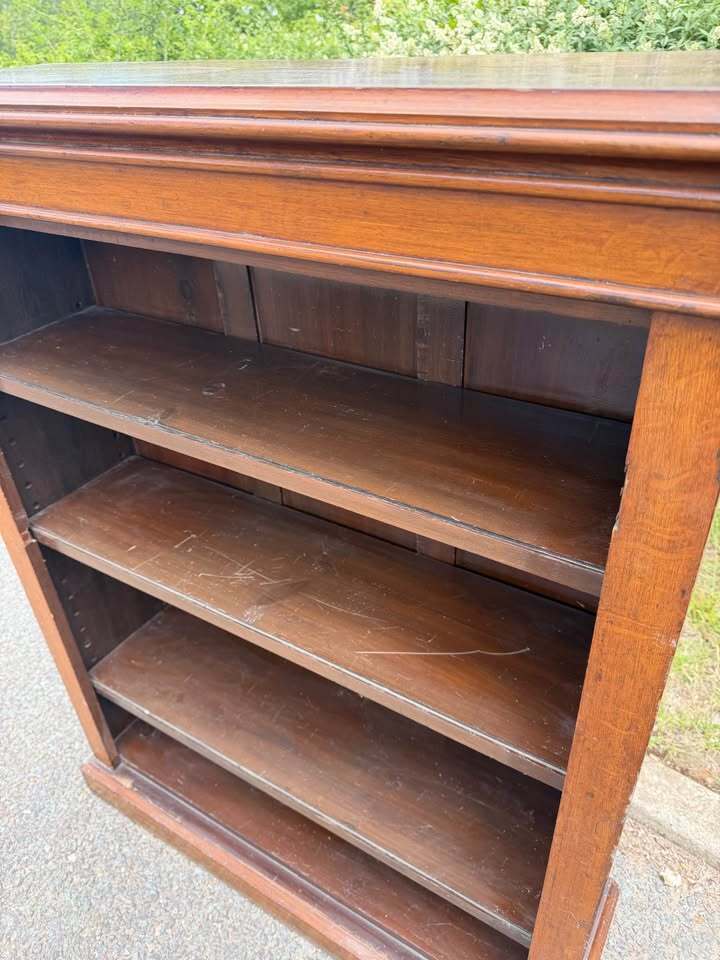 Antique Mahogany Bookcase/Display Cabinet
