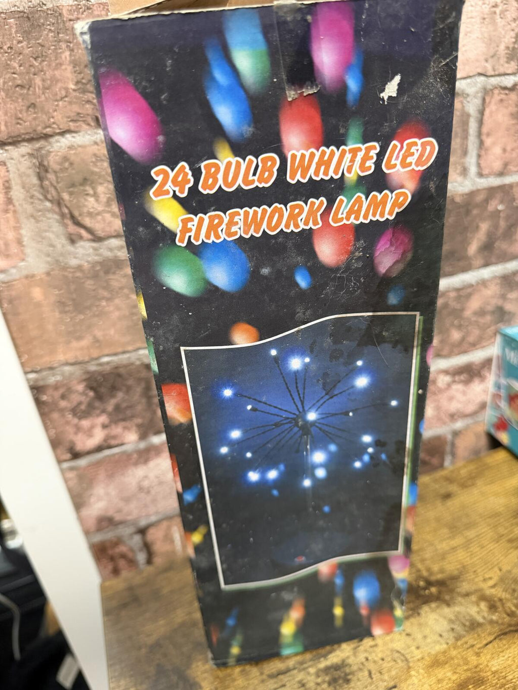 24 Bulb LED White Firework Lamp