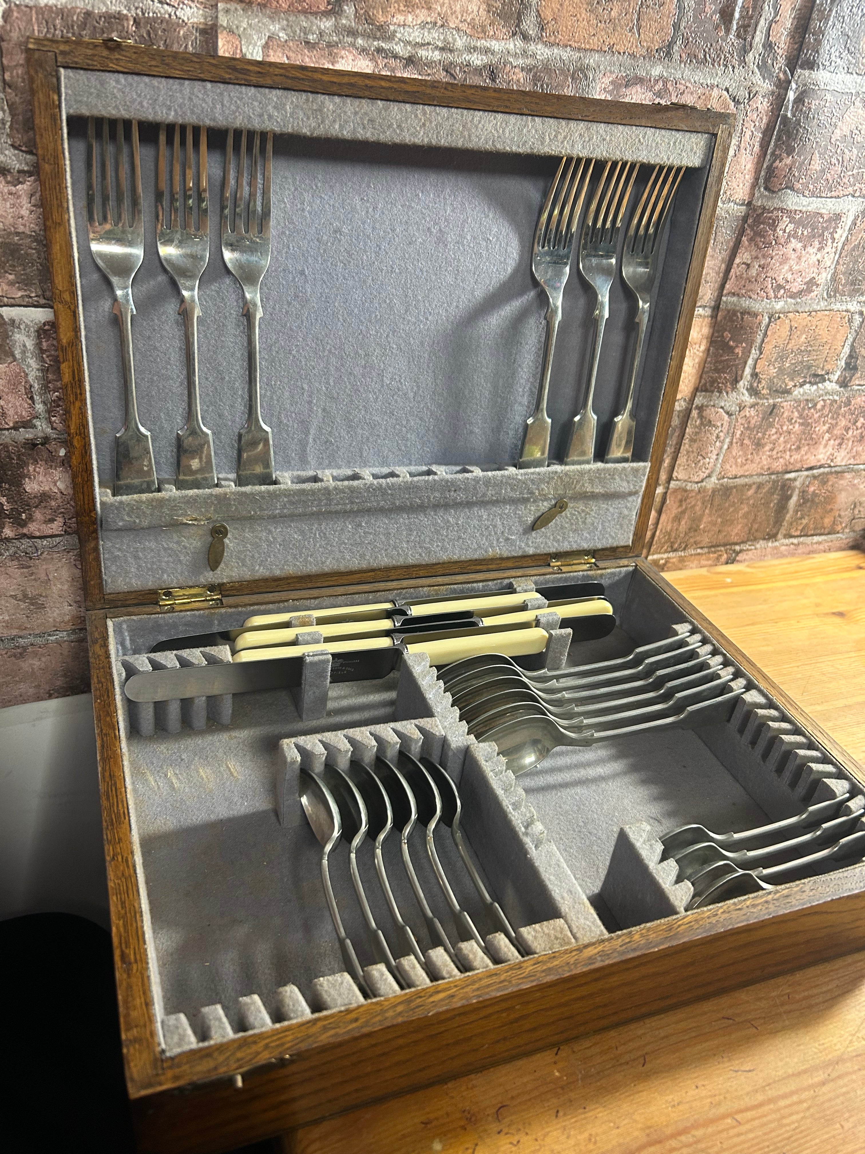 Vintage Cutlery Set in Wooden Case
