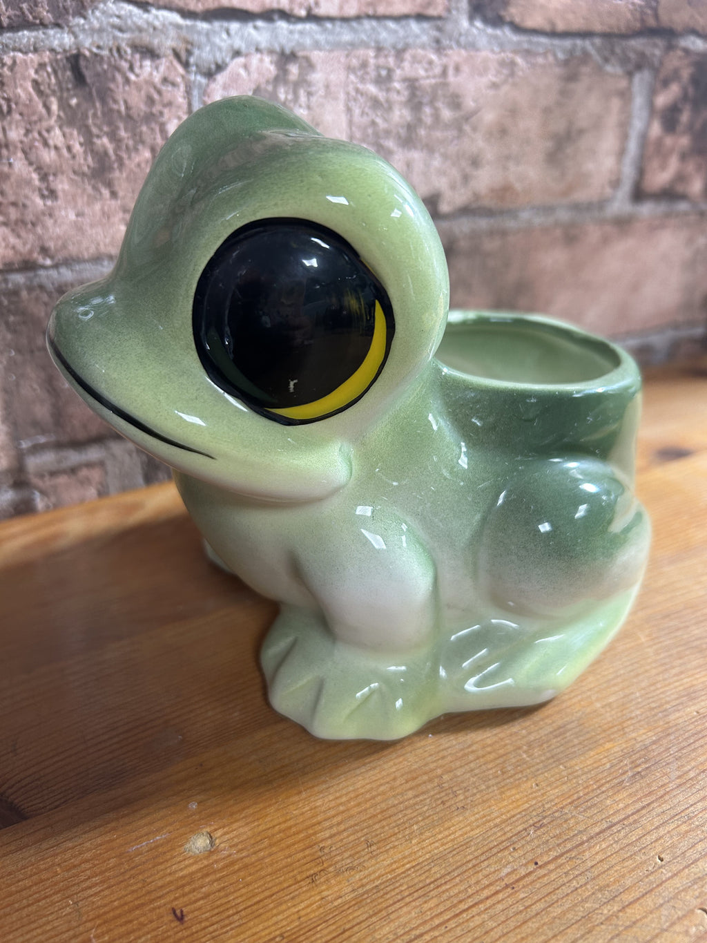 Vintage Green Frog Planter