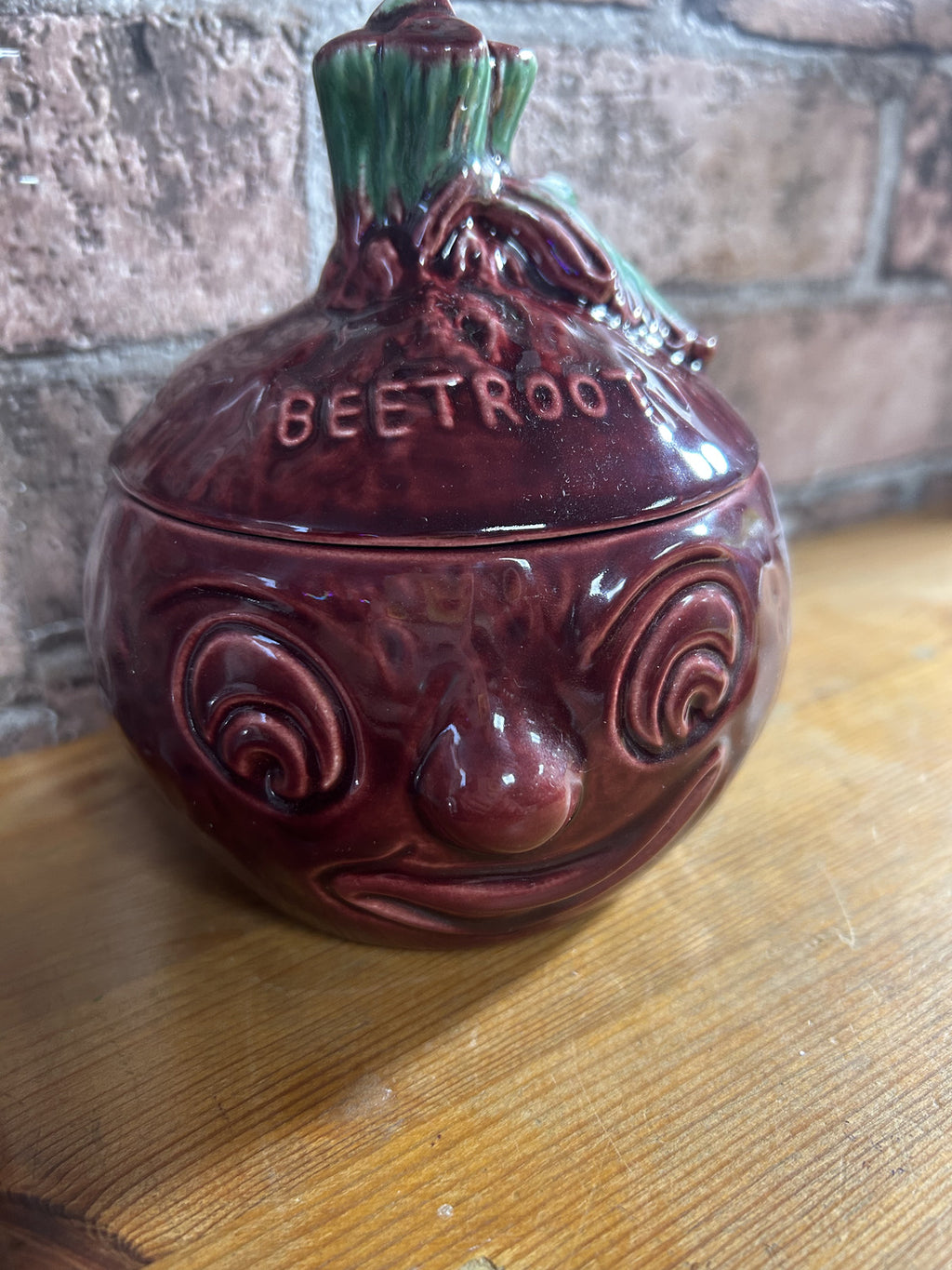 Vintage Beetroot Sylvac Ceramic Pot