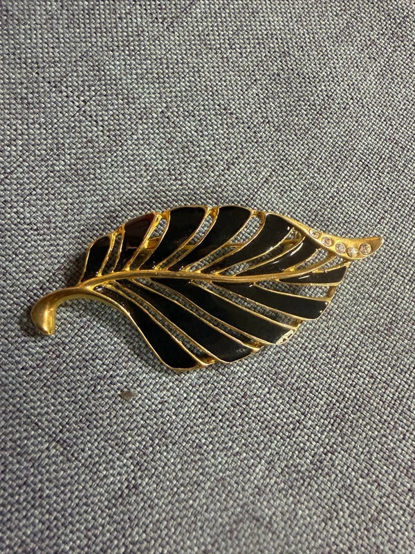 Vintage Leaf Brooch