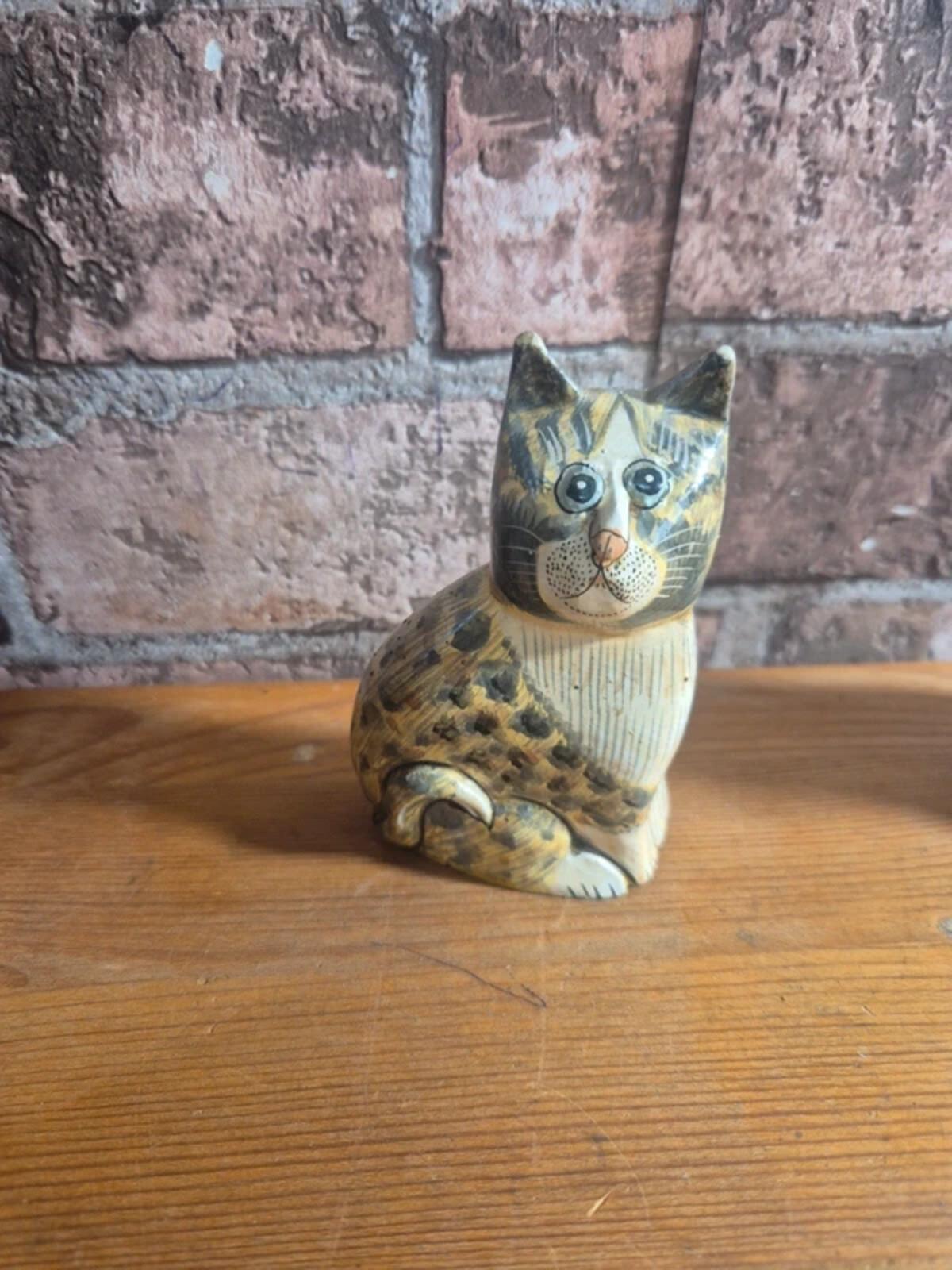 Tonala folk art cat figure