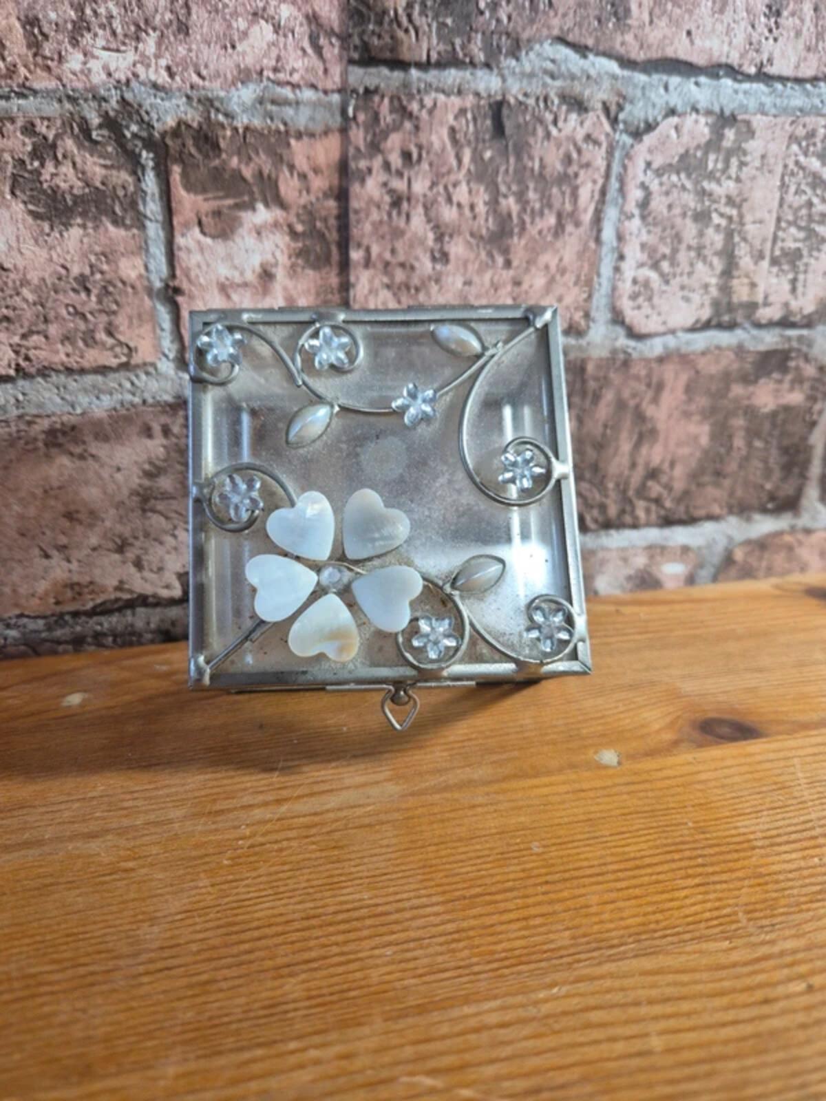 Trinket box