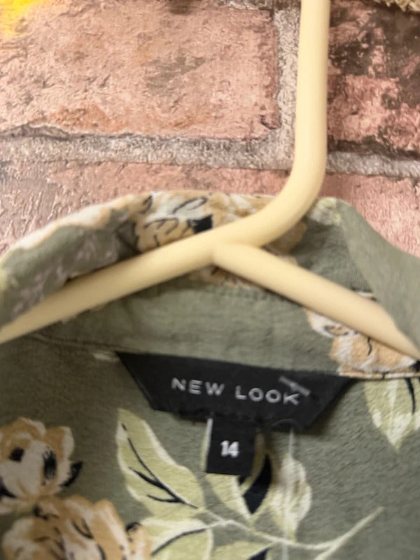 New Look Green Floral Shirt - Size 14