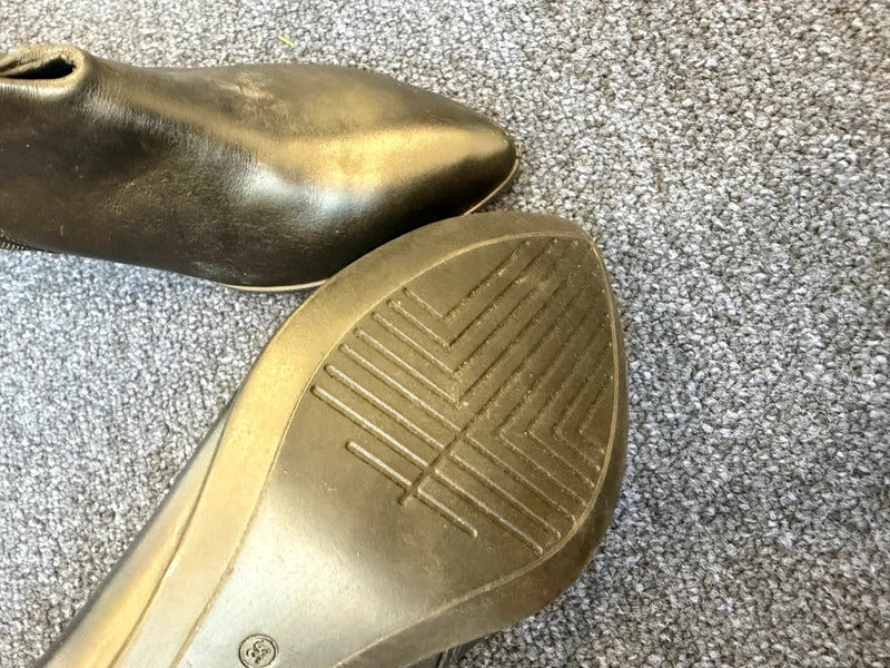 Ecco Black Low Heel Boots - Size 3