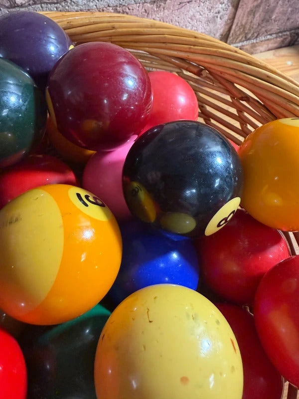 Bundle of Vintage Pool/Snooker Balls