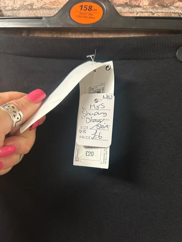 M&S Shaping Dress/Skirt - Size 16/18