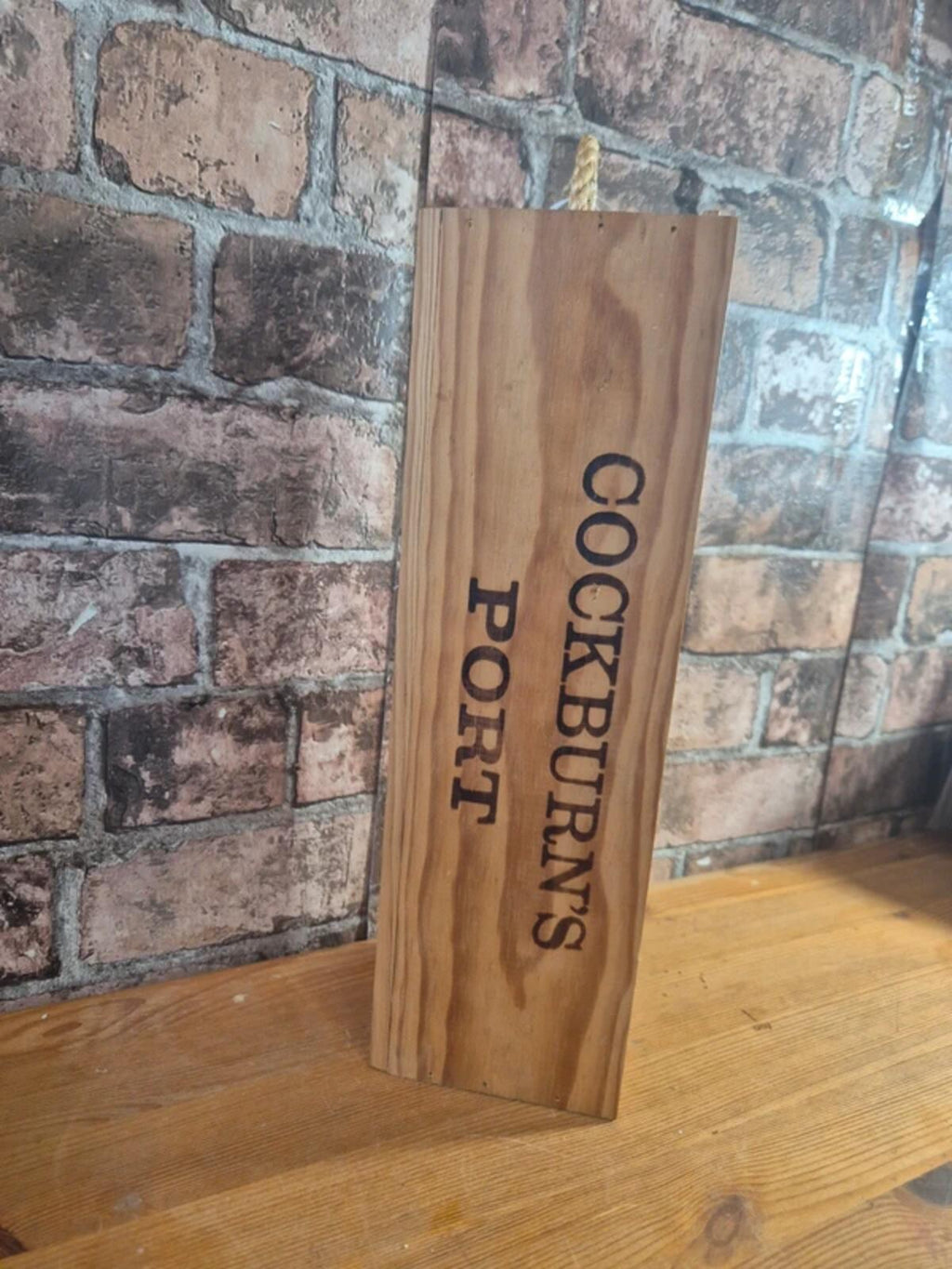 Cockburn wooden bottle crate