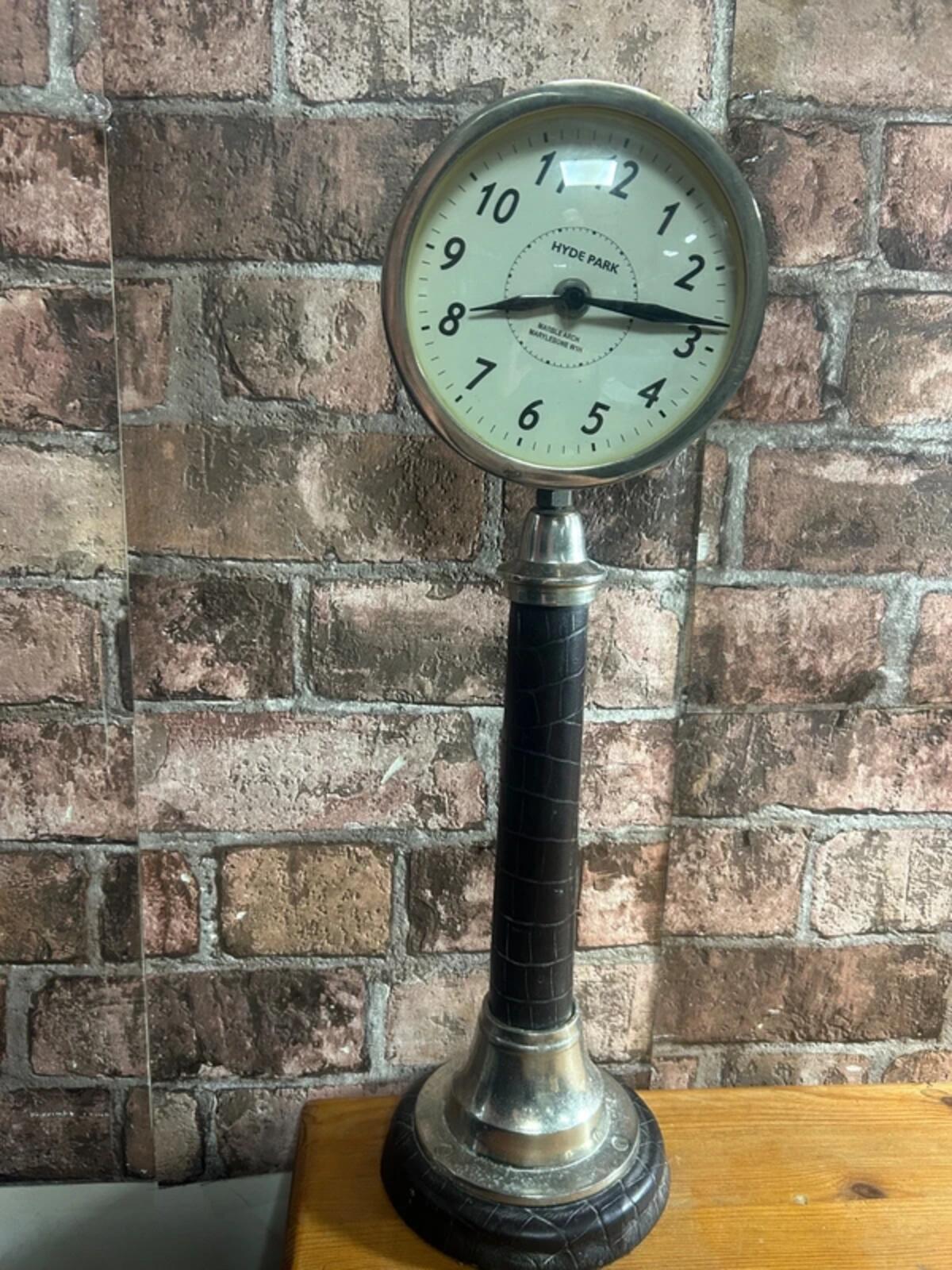 Hyde Park Vintage Desk Clock