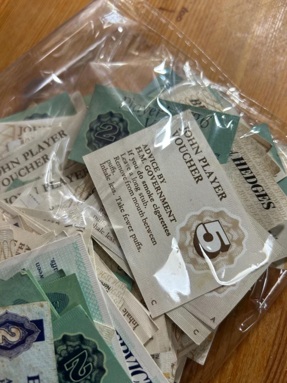 Large Bundle of Vintage Collectible Cigarette Cards
