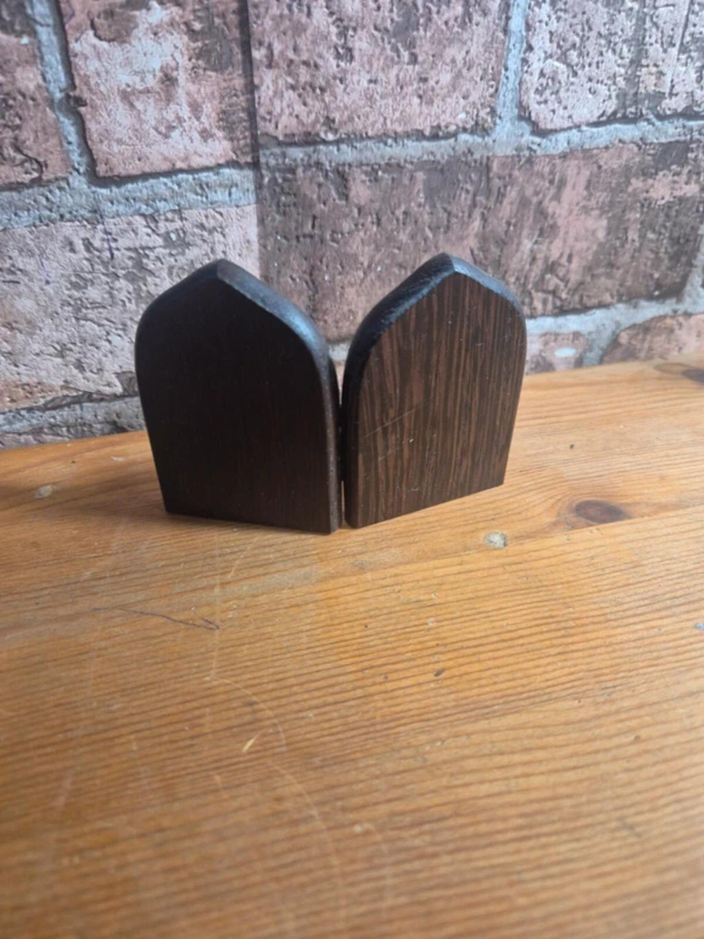 Foldable religious icon decor