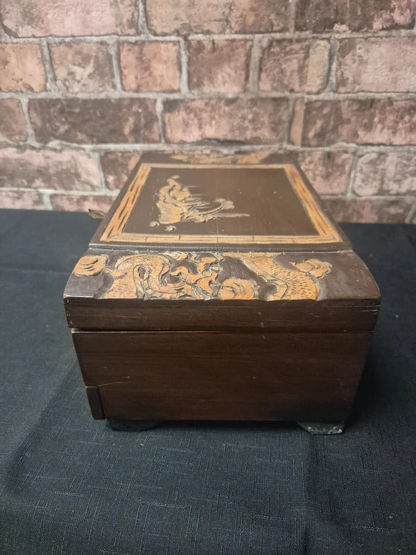 Vintage carved chinese jewellery box