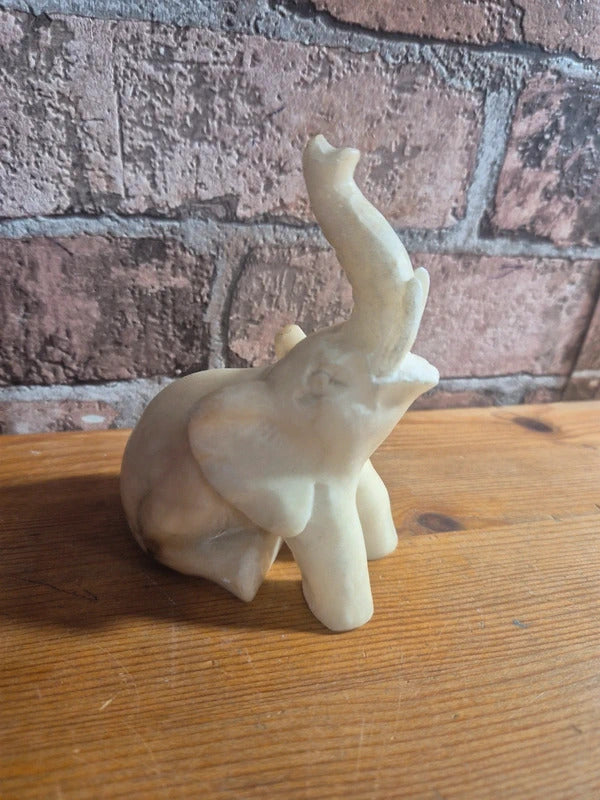 Onyx elephant figure