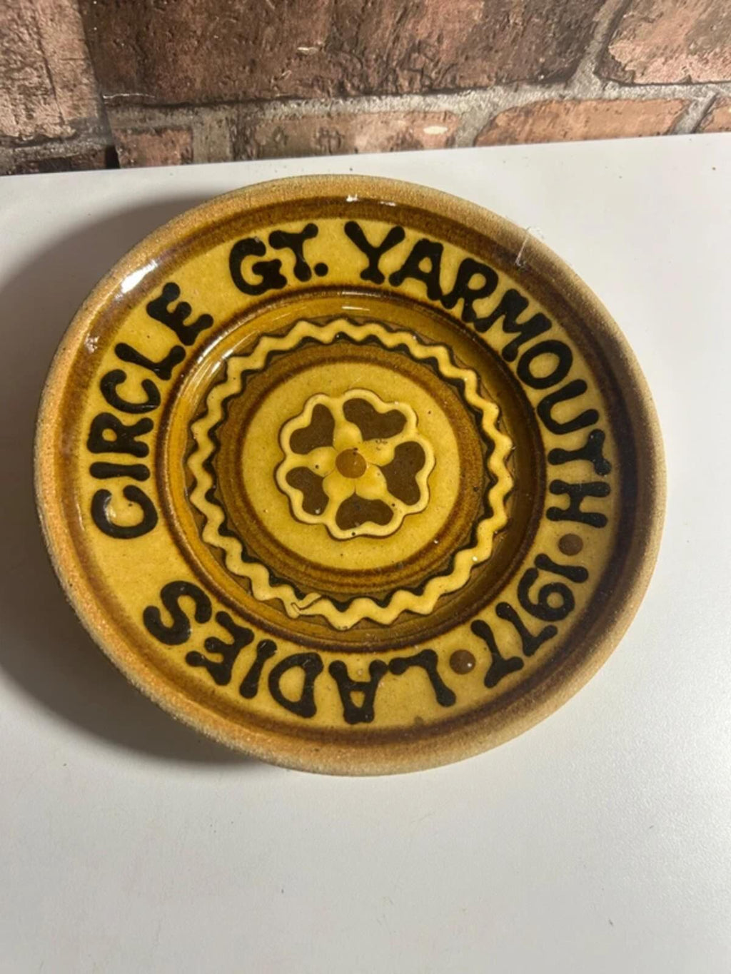 Great Yarmouth Pottery Plate