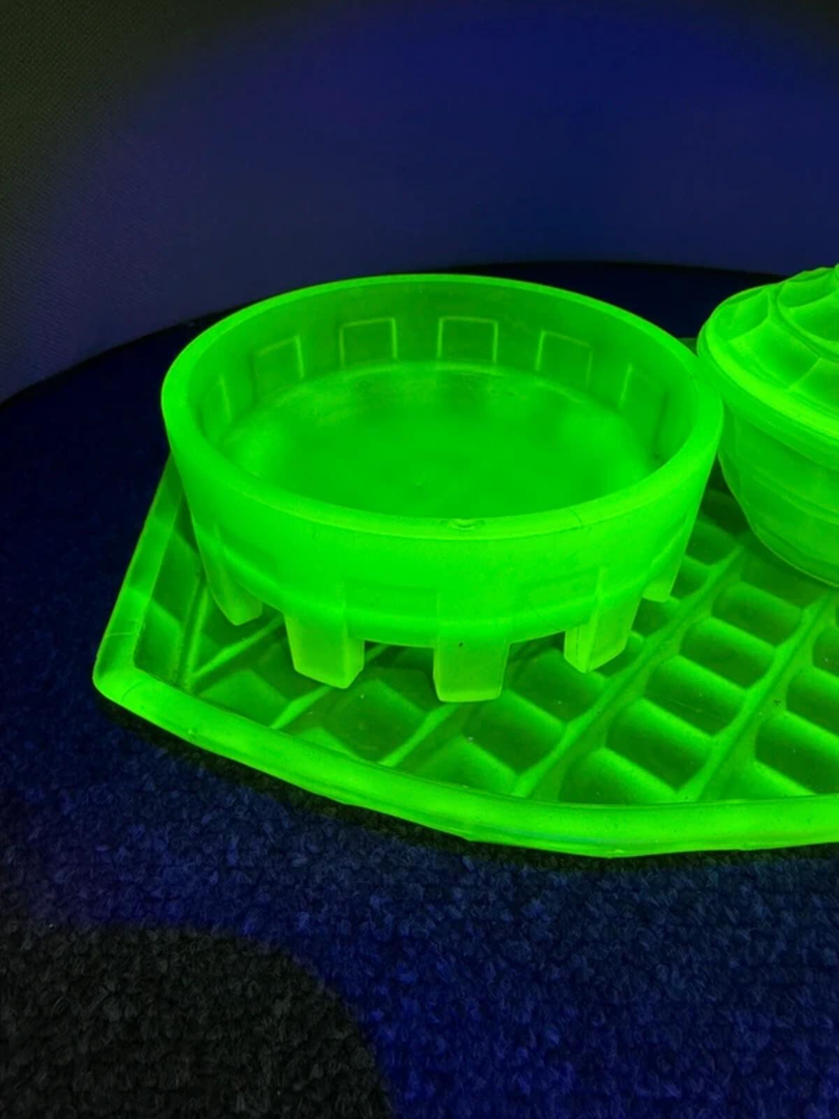 Vintage Uranium Vanity Set